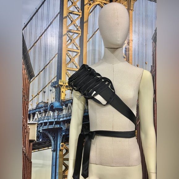 NWOT Sohung Designs Zipper belt - Picture 9 of 9